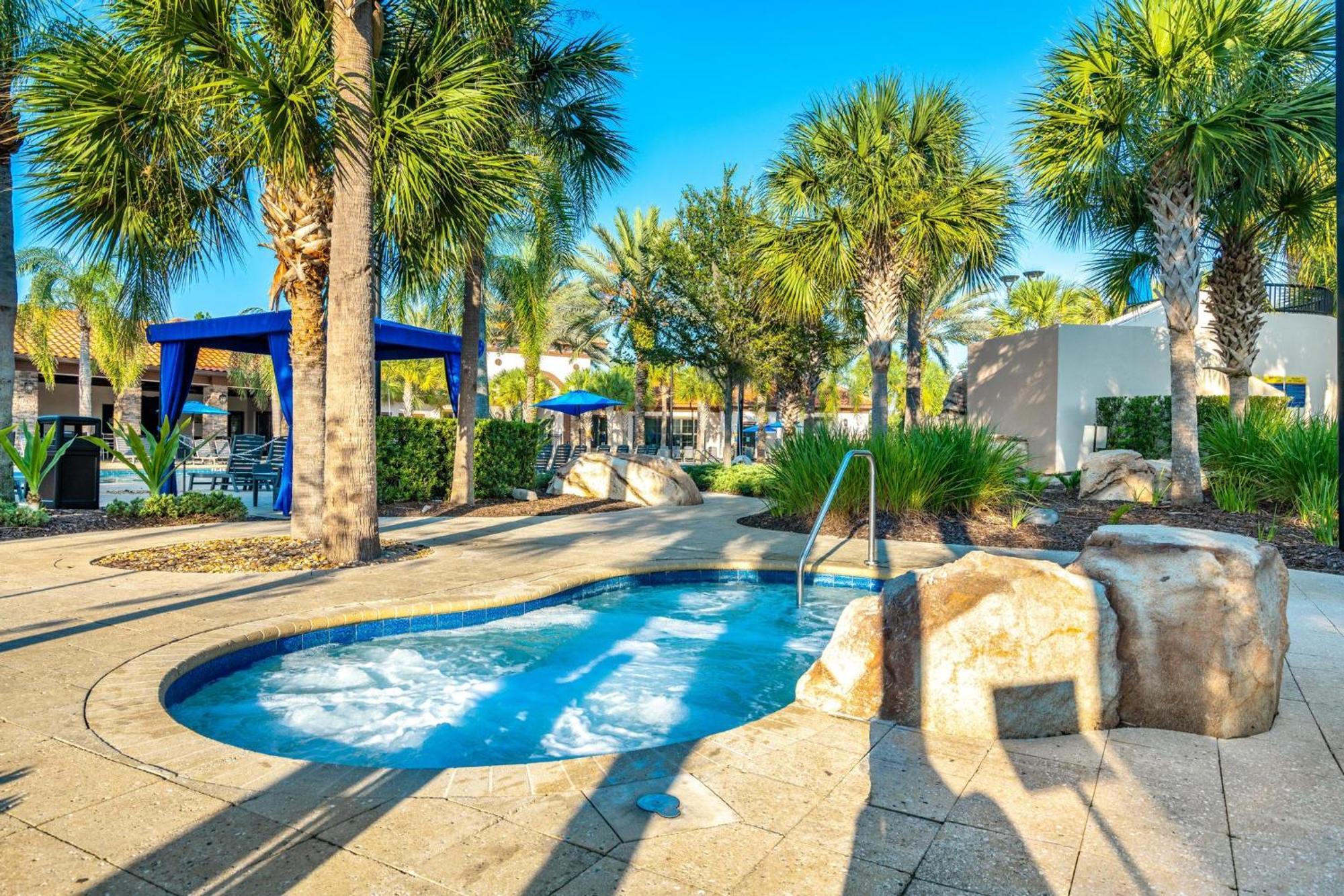 Villatel Village At Solterra Resort Davenport Bagian luar foto