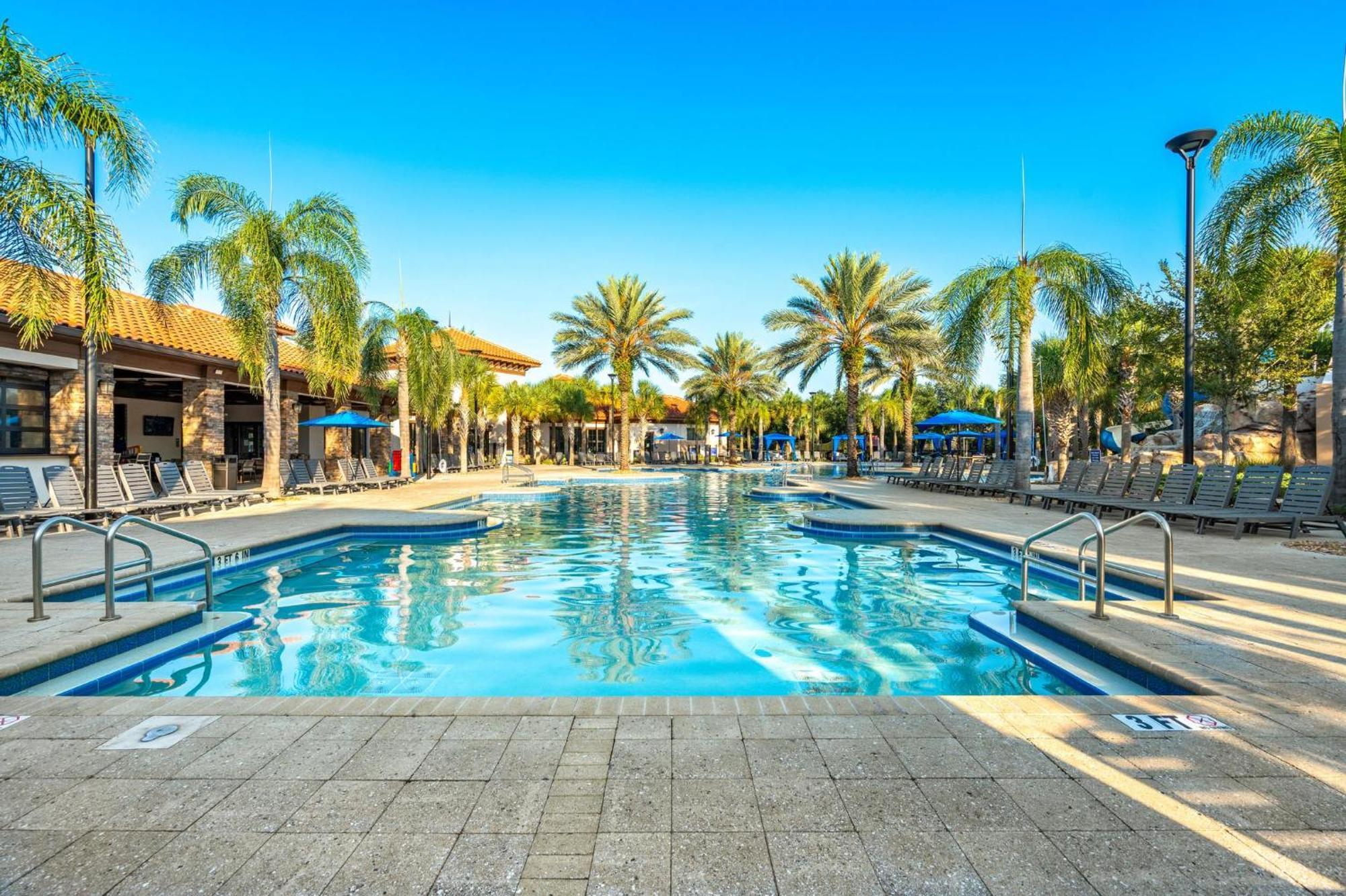Villatel Village At Solterra Resort Davenport Bagian luar foto